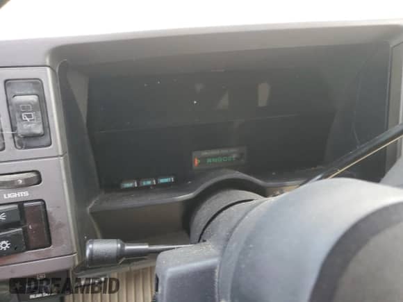 1992 Chevrolet Blazer с VIN 1GNDT13Z7N2122916, выставлен на аукционе Copart как лот 54979365 с пробегом Не указан миль и Чистый • Clean title. История ставок и продаж доступна на DreamBid. Изображение 9.