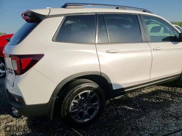 2024 Honda Passport TrailSport with VIN 5FNYF8H62RB004333, listed as a Copart auction lot 52573545 with 10,235 mi miles and Salvage title. Bid and sale history available at DreamBid. Image 15.