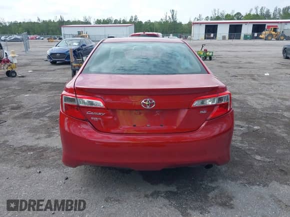 2013 Toyota Camry LE с VIN 4T1BF1FK4DU685524, выставлен на аукционе IAAI как лот 42627475 с пробегом 169 514 миль миль и . История ставок и продаж доступна на DreamBid. Изображение 16.