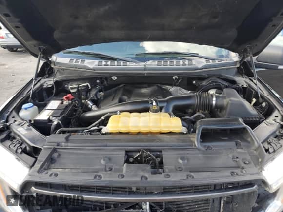 2018 Ford F-150 Lariat z VIN 1FTFX1EG0JFA80044, wystawiony jako Copart lot #87447945 z przebiegiem 114 936 mil mil oraz Czysty tytuł • Clean title. Historia ofert i sprzedaży dostępna na DreamBid. Obrazek 11.