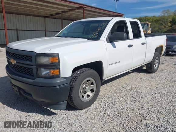 2014 Chevrolet Silverado 1500 Work Truck z VIN 1GCRCPEHXEZ270149, wystawiony jako IAAI lot #43492235 z przebiegiem 230 000 mil mil oraz . Historia ofert i sprzedaży dostępna na DreamBid. Obrazek 18.