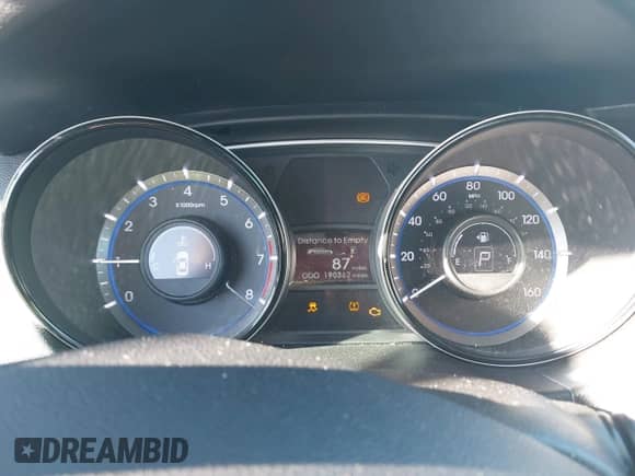 2013 Hyundai Sonata SE with VIN 5NPEC4AC0DH667107, listed as a IAAI auction lot 43428955 with 190,362 mi miles and . Bid and sale history available at DreamBid. Image 7.