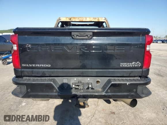 2020 Chevrolet Silverado 2500HD High Country z VIN 1GC4YREY4LF165984, wystawiony jako Copart lot #58317565 z przebiegiem Nie podano mil oraz Nie do naprawy • Non repairable. Historia ofert i sprzedaży dostępna na DreamBid. Obrazek 6.