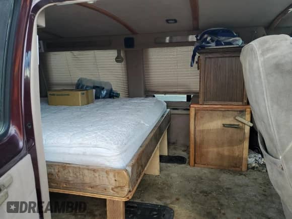 2002 Dodge Cargo with VIN 2B6HB11Y22K104857, listed as a Copart auction lot 47653645 with 207,225 mi miles and Clean title. Bid and sale history available at DreamBid. Image 11.