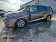 2023 Toyota Sienna Platinum с VIN 5TDESKFC1PS107059, выставлен на аукционе Copart как лот 59583485 с пробегом Не указан миль и Списание • Salvage title. История ставок и продаж доступна на DreamBid. Изображение 1.