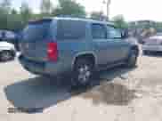 2009 Chevrolet Tahoe 2LT with VIN 1GNFK23099R105566, listed as a IAAI auction lot 42943995 with 193,950 mi miles and . Bid and sale history available at DreamBid. Image 4.