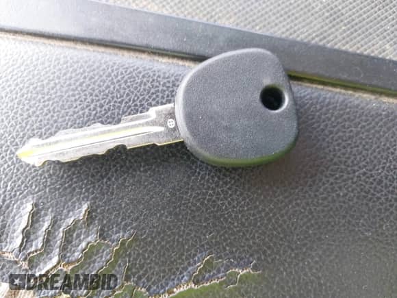 2007 Chevrolet Tahoe LTZ with VIN 1GNFK13027R341063, listed as a IAAI auction lot 43143783 with 273,637 mi miles and . Bid and sale history available at DreamBid. Image 11.