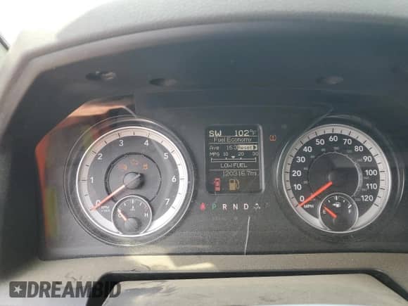 2020 Ram 1500 SLT z VIN 1C6RR7TT3LS101318, wystawiony jako Copart lot #71127345 z przebiegiem 120 316 mil mil oraz Szkoda całkowita • Salvage title. Historia ofert i sprzedaży dostępna na DreamBid. Obrazek 9.