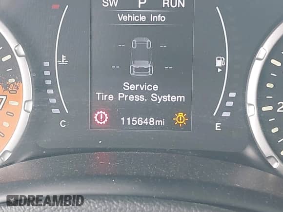 2017 Jeep Renegade Altitude z VIN ZACCJBBB8HPF83864, wystawiony jako IAAI lot #42392202 z przebiegiem 115 648 mil mil oraz . Historia ofert i sprzedaży dostępna na DreamBid. Obrazek 15.