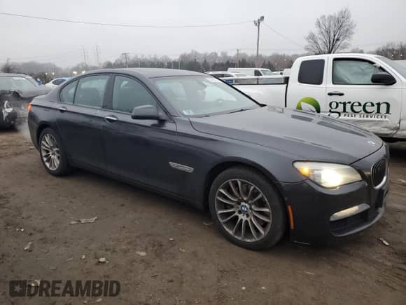 2010 BMW 7 Series 750i xDrive z VIN WBAKC6C58ACL67686, wystawiony jako Copart lot #84258524 z przebiegiem 117 057 mil mil oraz Szkoda całkowita • Salvage title. Historia ofert i sprzedaży dostępna na DreamBid. Obrazek 4.