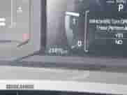 2024 Toyota Tacoma SR5 z VIN 3TYKB5FN8RT006646, wystawiony jako IAAI lot #42552787 z przebiegiem 23 870 mil mil oraz . Historia ofert i sprzedaży dostępna na DreamBid. Obrazek 16.