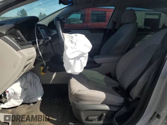 2018 Hyundai Sonata SEL z VIN 5NPE34AF6JH623182, wystawiony jako Copart lot #66760285 z przebiegiem 146 532 mil mil oraz Szkoda całkowita • Salvage title. Historia ofert i sprzedaży dostępna na DreamBid. Obrazek 7.