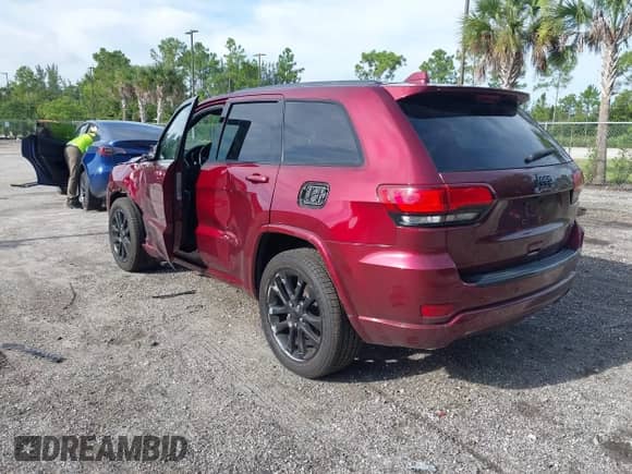 2018 Jeep Grand Cherokee Laredo E with VIN 1C4RJEAG3JC380531, listed as a IAAI auction lot 43147543 with 96,871 mi miles and . Bid and sale history available at DreamBid. Image 3.