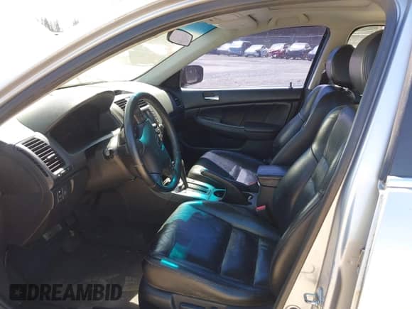 2005 Honda Accord EX-L с VIN 1HGCM66875A009721, выставлен на аукционе IAAI как лот 42824312 с пробегом 126 054 миль миль и . История ставок и продаж доступна на DreamBid. Изображение 5.