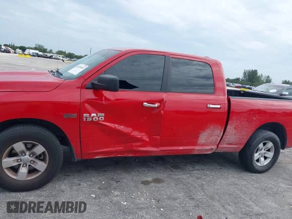 2018 Ram 1500 Big Horn с VIN 1C6RR6TT8JS143071, выставлен на аукционе IAAI как лот 43028526 с пробегом 82 752 миль миль и . История ставок и продаж доступна на DreamBid. Изображение 6.