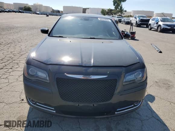 2014 Chrysler 300 S с VIN 2C3CCABTXEH222036, выставлен на аукционе Copart как лот 68220895 с пробегом 152 640 миль миль и Списание • Salvage title. История ставок и продаж доступна на DreamBid. Изображение 5.