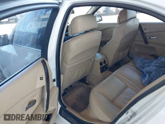 2006 BMW 5 Series 530i с VIN WBANE73516CM31233, выставлен на аукционе IAAI как лот 43296482 с пробегом 167 772 миль миль и . История ставок и продаж доступна на DreamBid. Изображение 13.