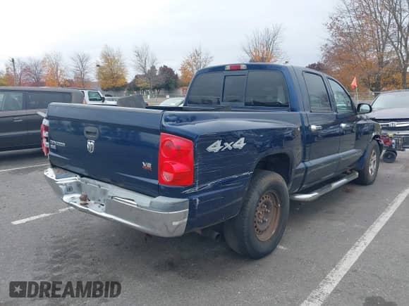 2005 Dodge Dakota SLT с VIN 1D7HW48N75S228121, выставлен на аукционе IAAI как лот 43550210 с пробегом 185 000 миль миль и . История ставок и продаж доступна на DreamBid. Изображение 4.