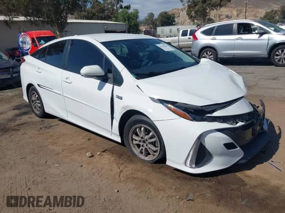 2022 Toyota Prius Limited with VIN JTDKAMFP7N3201286, listed as a IAAI auction lot 43282629 with 31,664 mi miles and . Bid and sale history available at DreamBid. Image 1.