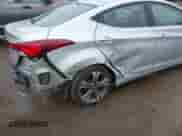 2014 Hyundai Elantra Sport z VIN KMHDH4AH2EU092830, wystawiony jako IAAI lot #42290411 z przebiegiem 132 537 mil mil oraz . Historia ofert i sprzedaży dostępna na DreamBid. Obrazek 6.