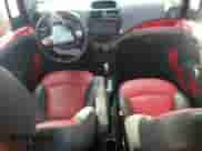 2015 Chevrolet Spark LT z VIN KL8CF6S99FC762768, wystawiony jako Copart lot #82169414 z przebiegiem Nie podano mil oraz Szkoda całkowita • Salvage title. Historia ofert i sprzedaży dostępna na DreamBid. Obrazek 8.