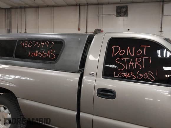 2000 GMC Sierra 1500 с VIN 1GTEK14W8YE272850, выставлен на аукционе IAAI как лот 43075497 с пробегом 184 025 миль миль и . История ставок и продаж доступна на DreamBid. Изображение 17.