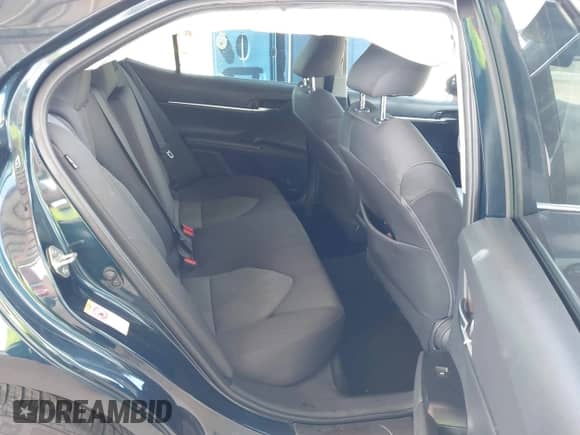 2019 Toyota Camry SE z VIN 4T1B11HKXKU683964, wystawiony jako IAAI lot #43364127 z przebiegiem 76 775 mil mil oraz . Historia ofert i sprzedaży dostępna na DreamBid. Obrazek 8.