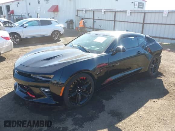 2018 Chevrolet Camaro 2SS с VIN 1G1FH1R77J0144972, выставлен на аукционе IAAI как лот 43279674 с пробегом 71 050 миль миль и . История ставок и продаж доступна на DreamBid. Изображение 18.