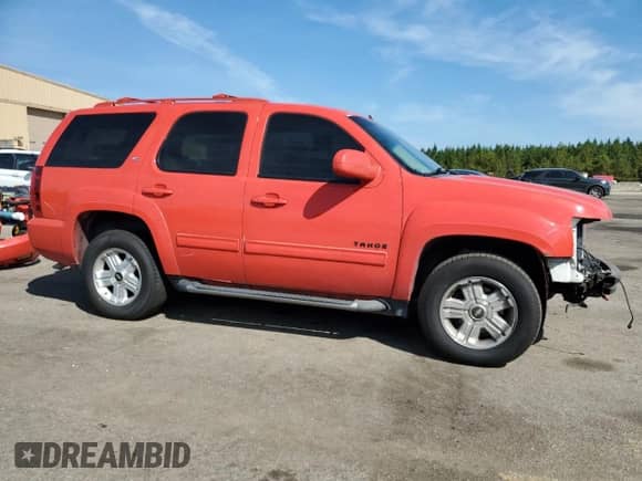 2010 Chevrolet Tahoe LT z VIN 1GNUCBE07AR292361, wystawiony jako Copart lot #80151785 z przebiegiem 267 101 mil mil oraz Szkoda całkowita • Salvage title. Historia ofert i sprzedaży dostępna na DreamBid. Obrazek 4.