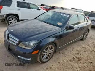 2013 Mercedes-Benz C 250 Sport с VIN WDDGF4HB7DR269176, выставлен на аукционе Copart как лот 69979735 с пробегом 115 070 миль миль и Чистый • Clean title. История ставок и продаж доступна на DreamBid. Изображение 1.