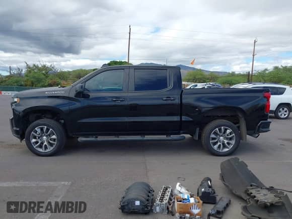 2019 Chevrolet Silverado 1500 RST z VIN 1GCPWDED0KZ114529, wystawiony jako IAAI lot #42967143 z przebiegiem 93 566 mil mil oraz . Historia ofert i sprzedaży dostępna na DreamBid. Obrazek 15.