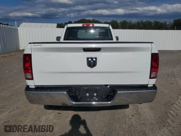 2023 Ram 1500 Tradesman с VIN 3C6JR6DG8PG675158, выставлен на аукционе Copart как лот 71519305 с пробегом 13 605 миль миль и Списание • Salvage title. История ставок и продаж доступна на DreamBid. Изображение 6.