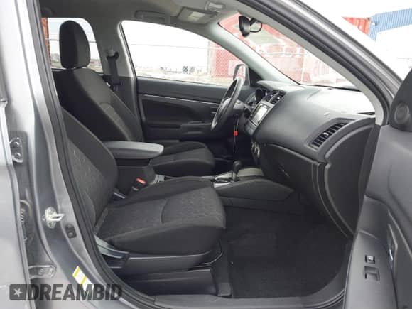 2021 Mitsubishi Outlander ES z VIN JA4APUAU9MU032592, wystawiony jako IAAI lot #41639189 z przebiegiem 44 326 mil mil oraz . Historia ofert i sprzedaży dostępna na DreamBid. Obrazek 5.