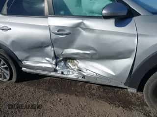 2018 Hyundai Tucson SEL z VIN KM8J3CA4XJU678064, wystawiony jako IAAI lot #43274154 z przebiegiem 108 404 mil mil oraz . Historia ofert i sprzedaży dostępna na DreamBid. Obrazek 6.