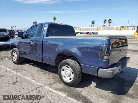 2006 Ford F-150 XL с VIN 1FTRF12216KD87567, выставлен на аукционе Copart как лот 82179435 с пробегом 154 942 миль миль и Списание • Salvage title. История ставок и продаж доступна на DreamBid. Изображение 2.