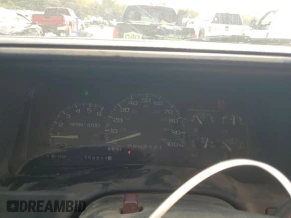 1997 Chevrolet Silverado 1500 with VIN 1GCEC14RXVZ124680, listed as a Copart auction lot 80872365 with 158,021 mi miles and Salvage title. Bid and sale history available at DreamBid. Image 9.