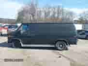 1985 Chevrolet Chevy Van z VIN 1GCEG25H6F7208590, wystawiony jako IAAI lot #41742731 z przebiegiem 34 184 mil mil oraz . Historia ofert i sprzedaży dostępna na DreamBid. Obrazek 14.