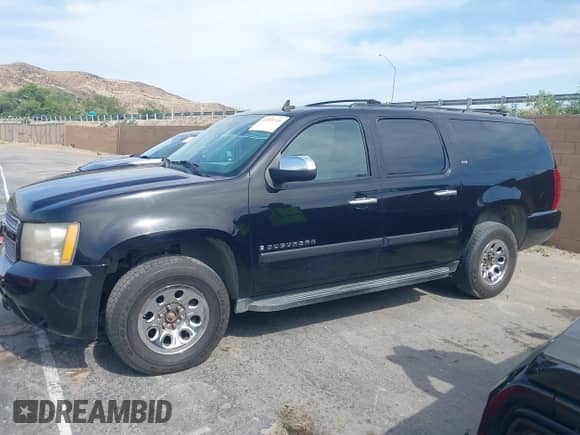 2007 Chevrolet Suburban LT с VIN 3GNFK16387G273972, выставлен на аукционе IAAI как лот 42355741 с пробегом Не указан миль и . История ставок и продаж доступна на DreamBid. Изображение 14.