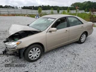 2005 Toyota Camry STD с VIN 4T1BE32K85U425438, выставлен на аукционе Copart как лот 57225915 с пробегом Не указан миль и Списание • Salvage title. История ставок и продаж доступна на DreamBid. Изображение 1.
