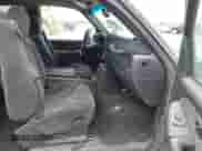 2000 GMC Sierra 1500 SLE z VIN 2GTEC19T6Y1291720, wystawiony jako IAAI lot #42919445 z przebiegiem 341 903 mil mil oraz . Historia ofert i sprzedaży dostępna na DreamBid. Obrazek 5.
