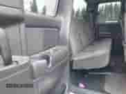 2000 GMC Sierra 1500 SLE z VIN 1GTEK19T0YZ286300, wystawiony jako IAAI lot #42681969 z przebiegiem 307 716 mil mil oraz . Historia ofert i sprzedaży dostępna na DreamBid. Obrazek 8.