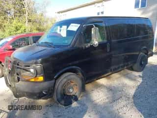 2008 Chevrolet City Express Cargo z VIN 1GCGG25K081111962, wystawiony jako IAAI lot #43477870 z przebiegiem 119 613 mil mil oraz . Historia ofert i sprzedaży dostępna na DreamBid. Obrazek 2.