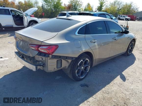 2022 Chevrolet Malibu LT z VIN 1G1ZD5ST7NF167565, wystawiony jako IAAI lot #43365428 z przebiegiem 52 285 mil mil oraz . Historia ofert i sprzedaży dostępna na DreamBid. Obrazek 4.