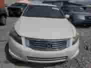 2010 Honda Accord EX z VIN 1HGCP2F71AA143268, wystawiony jako Copart lot #82010715 z przebiegiem 137 013 mil mil oraz Czysty tytuł • Clean title. Historia ofert i sprzedaży dostępna na DreamBid. Obrazek 5.