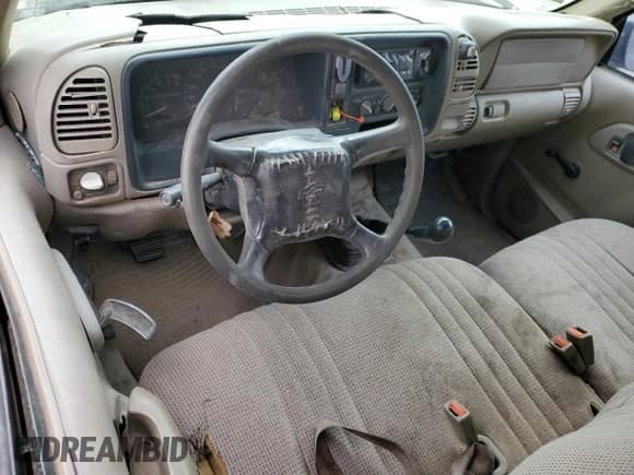 1998 Chevrolet Silverado 1500 z VIN 1GCEC19W5WE219400, wystawiony jako Copart lot #44355965 z przebiegiem Nie podano mil oraz Szkoda całkowita • Salvage title. Historia ofert i sprzedaży dostępna na DreamBid. Obrazek 8.
