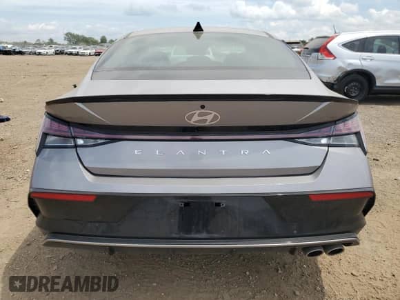 2025 Hyundai Elantra N Line z VIN KMHLR4DF0SU935096, wystawiony jako Copart lot #64205195 z przebiegiem 4 222 mil mil oraz Szkoda całkowita • Salvage title. Historia ofert i sprzedaży dostępna na DreamBid. Obrazek 6.