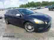 2012 Volvo S60 T6 с VIN YV1902FH5C2105927, выставлен на аукционе IAAI как лот 42721031 с пробегом 89 364 миль миль и . История ставок и продаж доступна на DreamBid. Изображение 1.