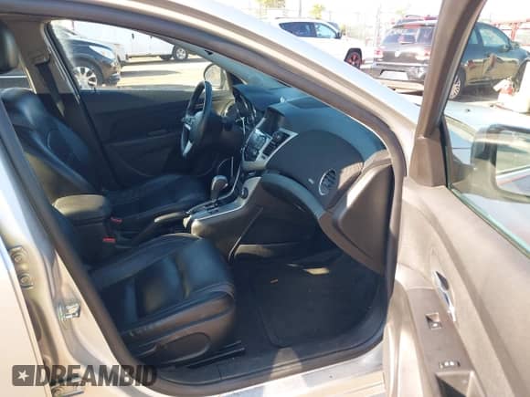 2015 Chevrolet Cruze LTZ с VIN 1G1PG5SB2F7255814, выставлен на аукционе IAAI как лот 43219325 с пробегом 124 764 миль миль и . История ставок и продаж доступна на DreamBid. Изображение 5.