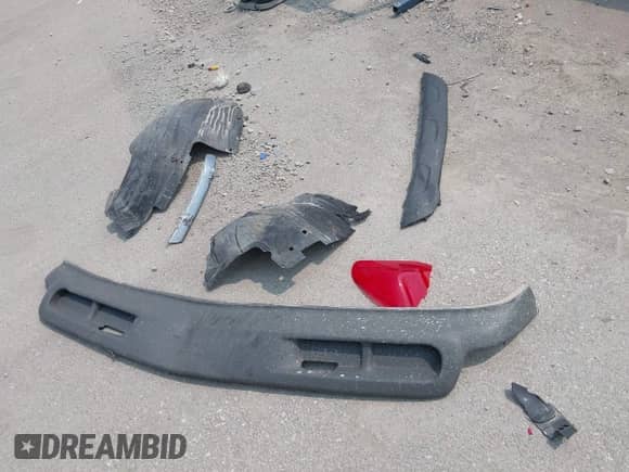 2001 Chevrolet Silverado 1500 с VIN 1GCEC14V41Z120003, выставлен на аукционе IAAI как лот 42349073 с пробегом 216 504 миль миль и . История ставок и продаж доступна на DreamBid. Изображение 12.