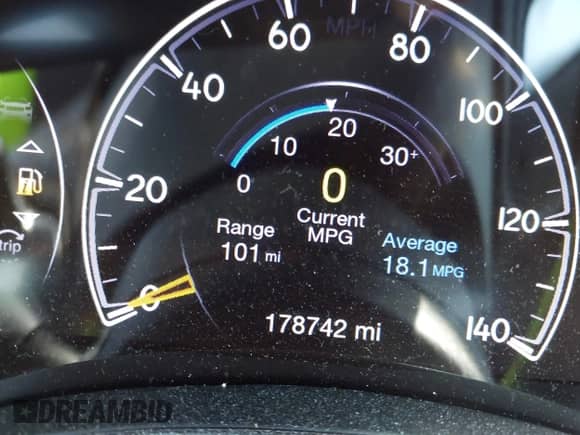 2017 Jeep Grand Cherokee Altitude z VIN 1C4RJEAGXHC846126, wystawiony jako IAAI lot #42190604 z przebiegiem 178 742 mil mil oraz . Historia ofert i sprzedaży dostępna na DreamBid. Obrazek 15.